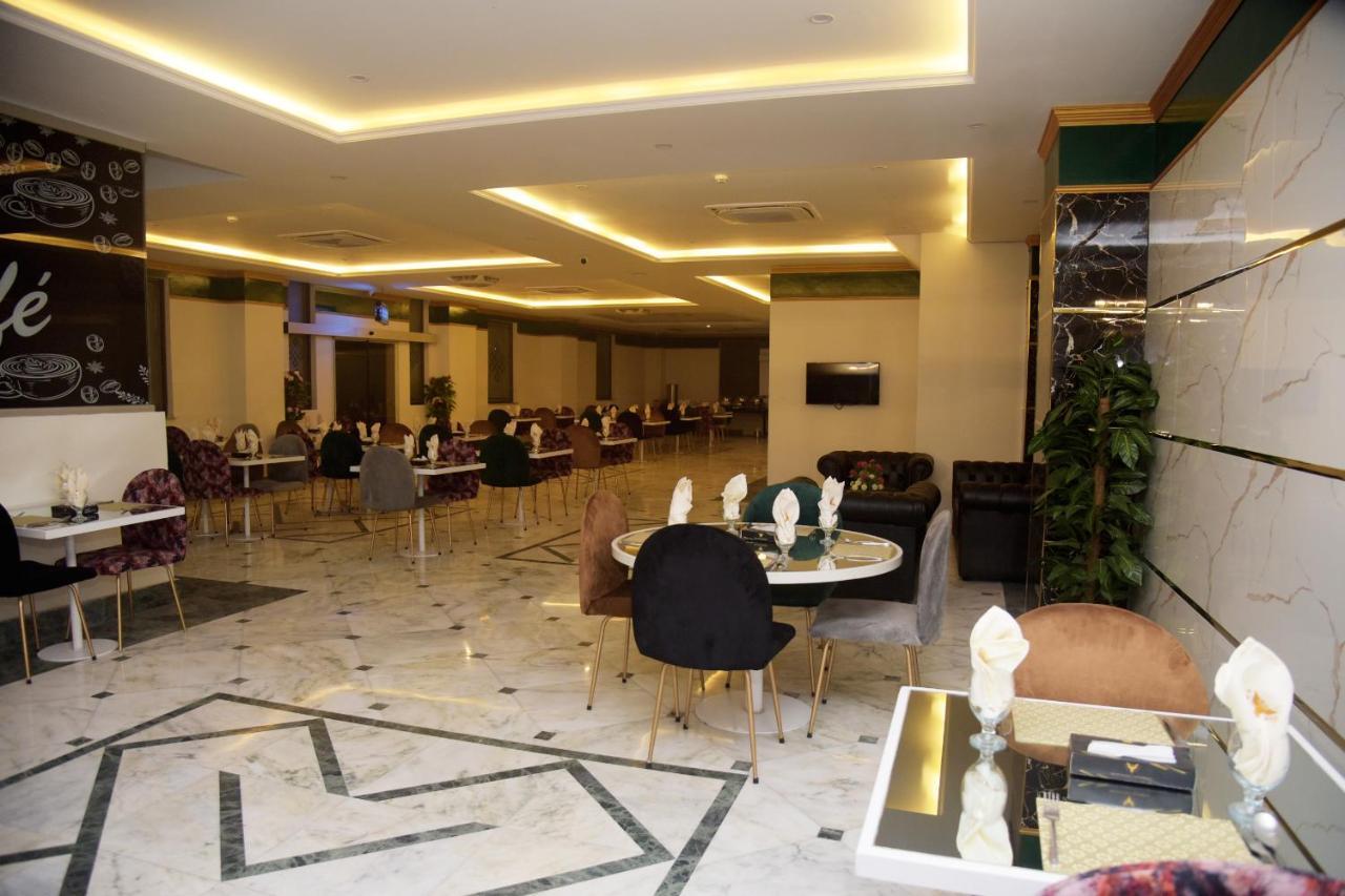 The Rich Hotel & Apartments Lahore Exterior foto